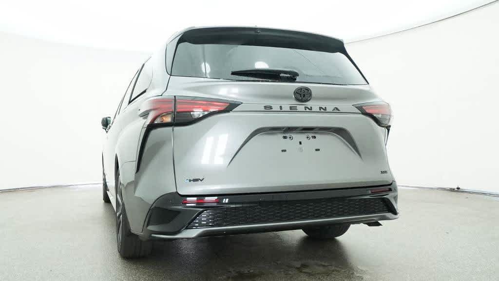 New 2026 Toyota Sienna XSE FWD image 25