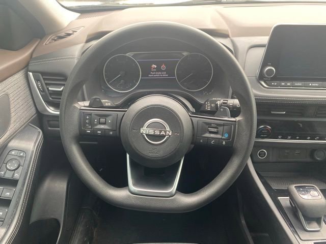 Used 2023 Nissan Rogue SV image 18