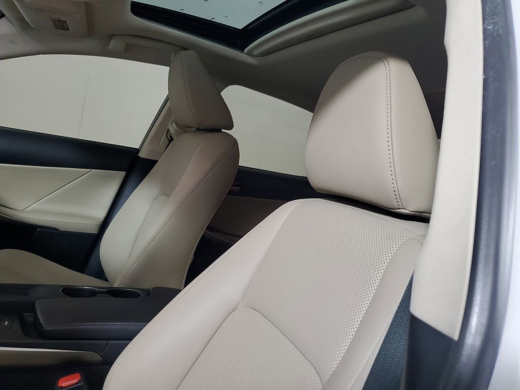 Used 2018 Lexus IS 300 w/ Accessory Package 2 RWD image 21