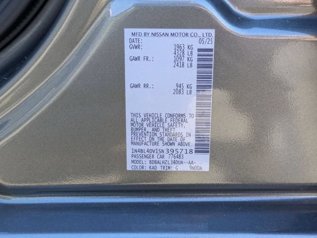 Used 2025 Nissan Altima 2.5 SV FWD image 32