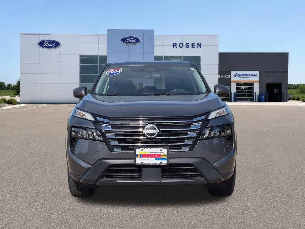 Used 2024 Nissan Rogue SV AWD/4WD image 8