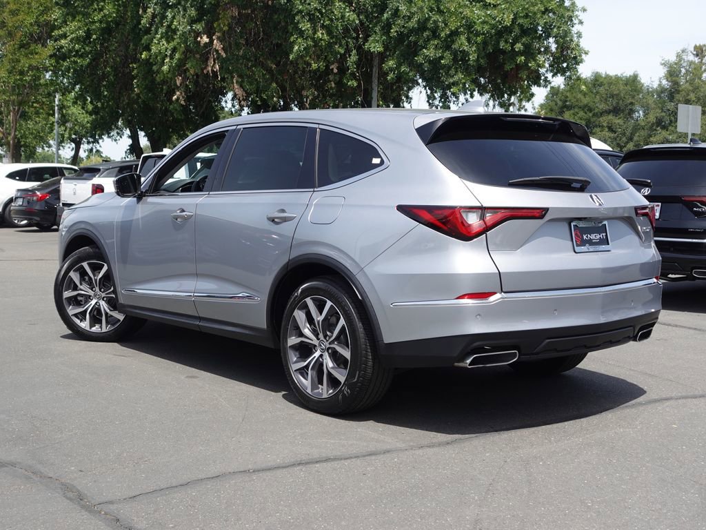 Used 2023 Acura MDX SH-AWD w/ Technology Package image 9