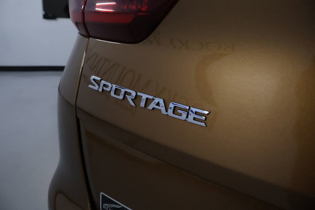 Used 2020 Kia Sportage SX image 10