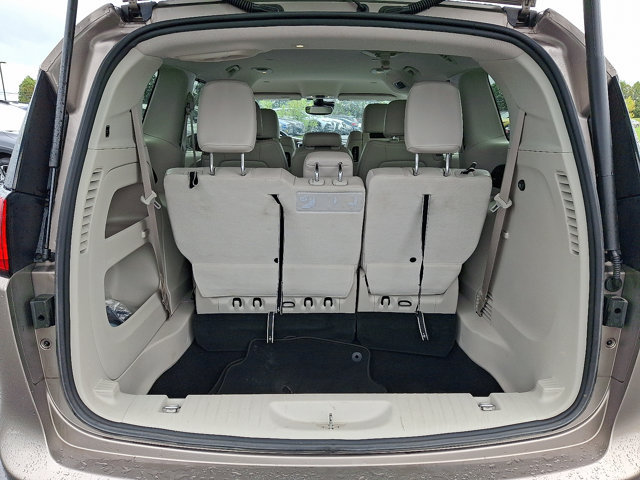 Used 2017 Chrysler Pacifica Touring-L Plus w/ Advanced Safetytec Group FWD image 28
