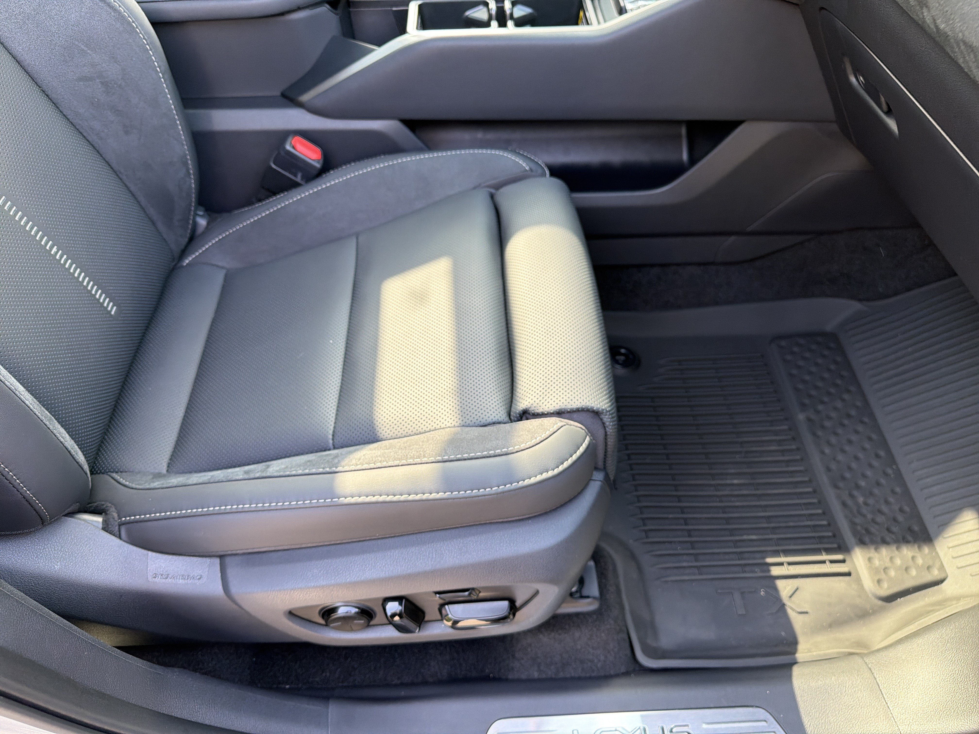 New 2026 Lexus TX 350 AWD image 30