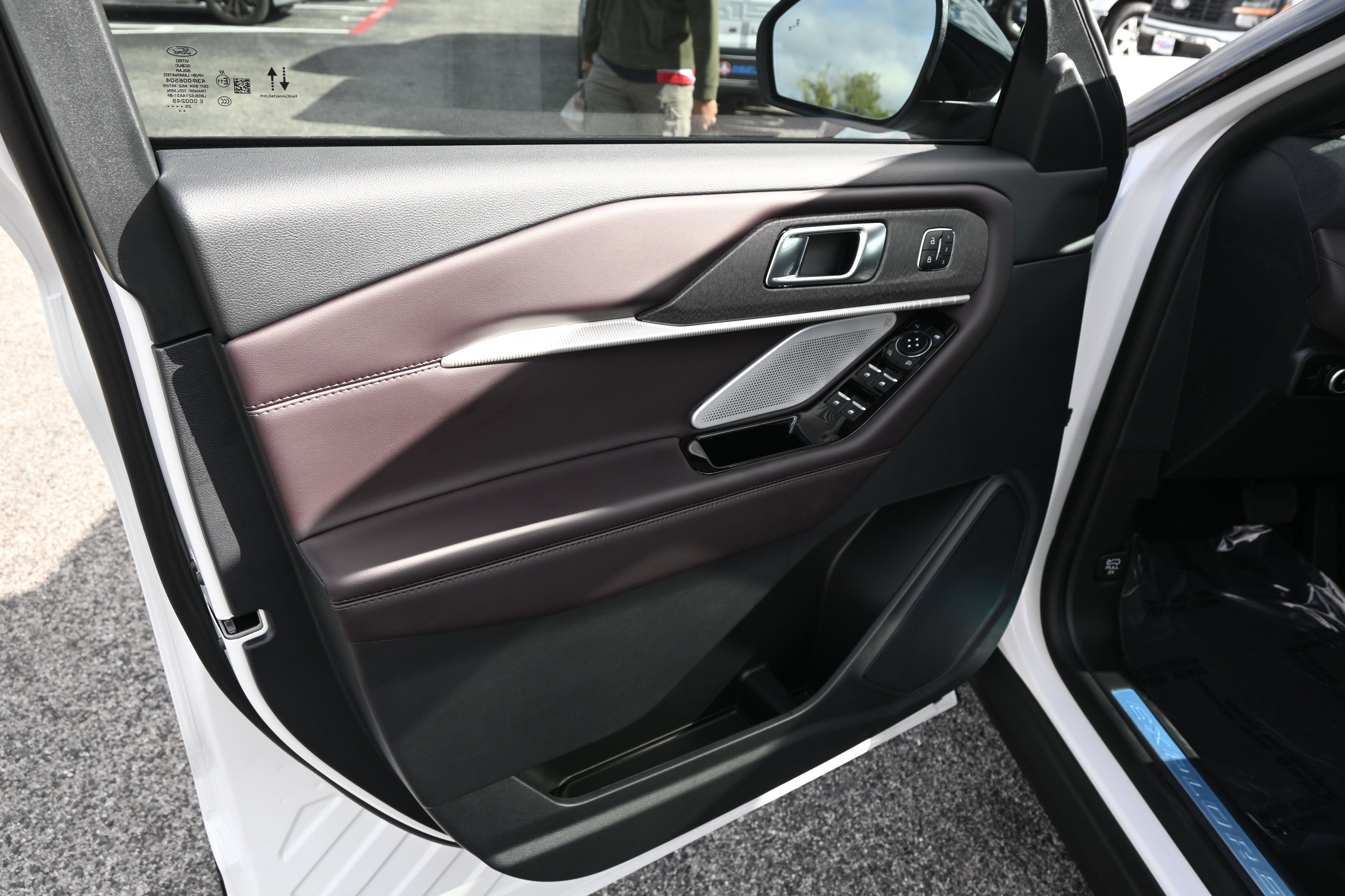 New 2026 Ford Explorer Platinum image 16