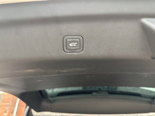 Used 2024 GMC Yukon Denali w/ LPO, Floor Liner Package image 15