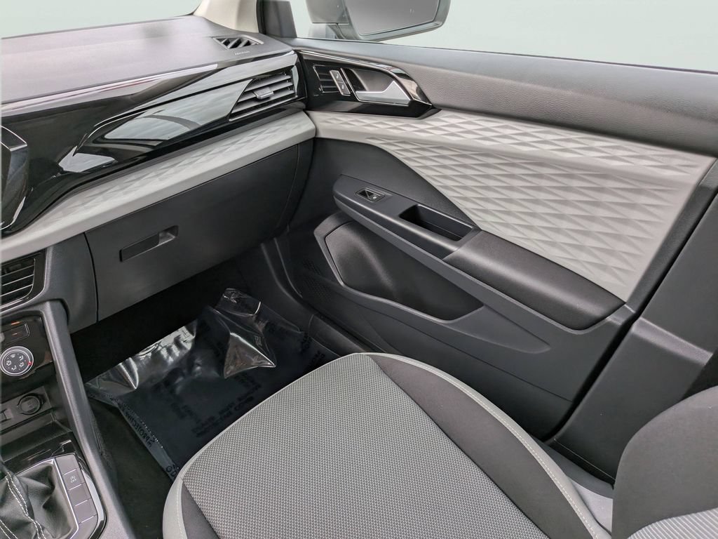 Certified 2023 Volkswagen Taos S FWD image 13
