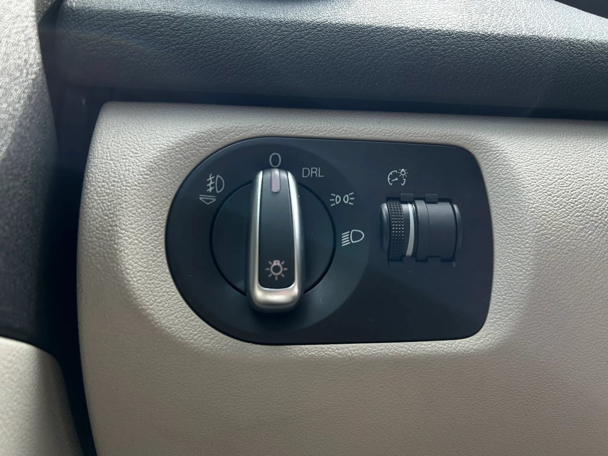 Used 2011 Audi A3 TDI Premium Plus FWD image 22