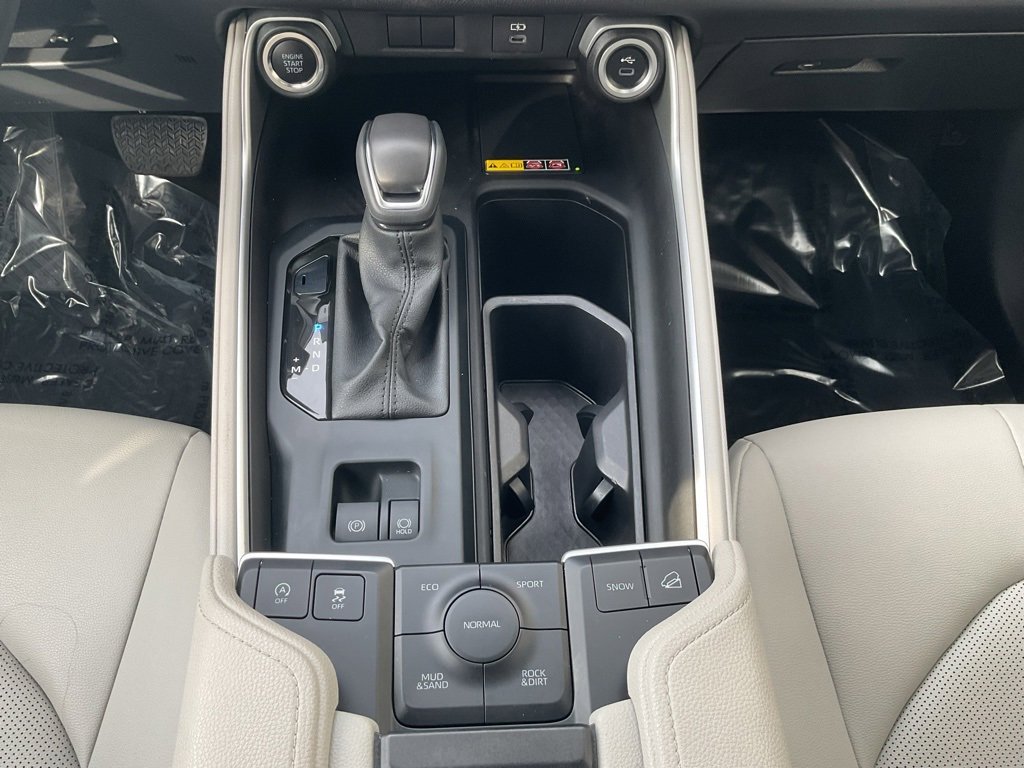 Used 2025 Toyota Grand Highlander AWD image 15