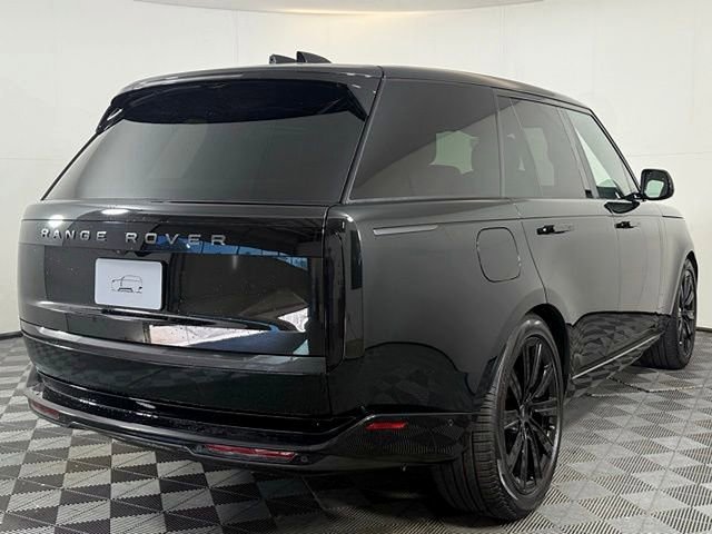 New 2025 Land Rover Range Rover SE image 8