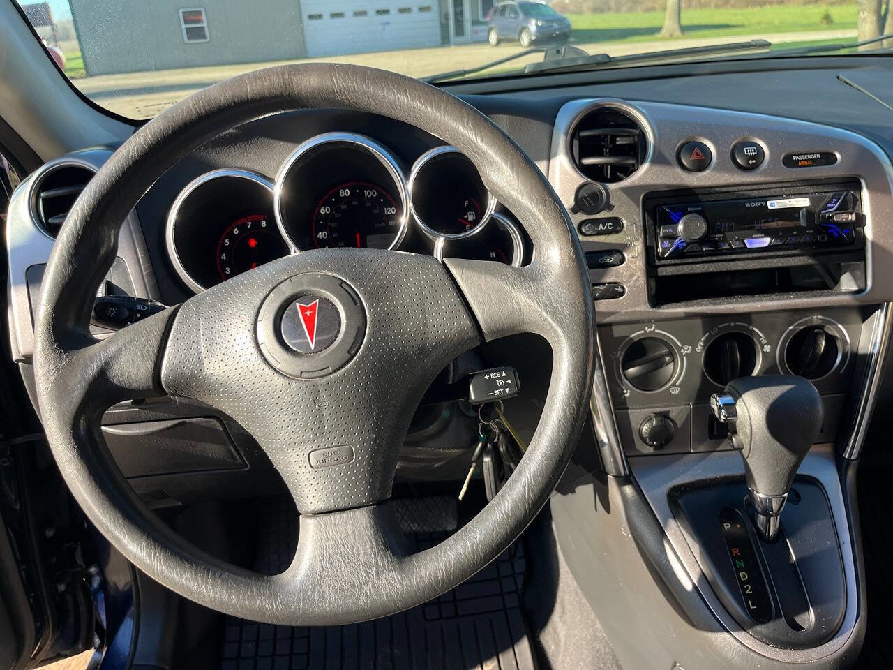 Used 2007 Pontiac Vibe w/ Preferred Package image 7