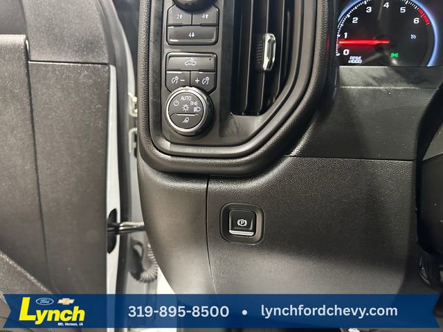 Used 2021 Chevrolet Silverado 2500 Custom w/ Custom Value Package image 13
