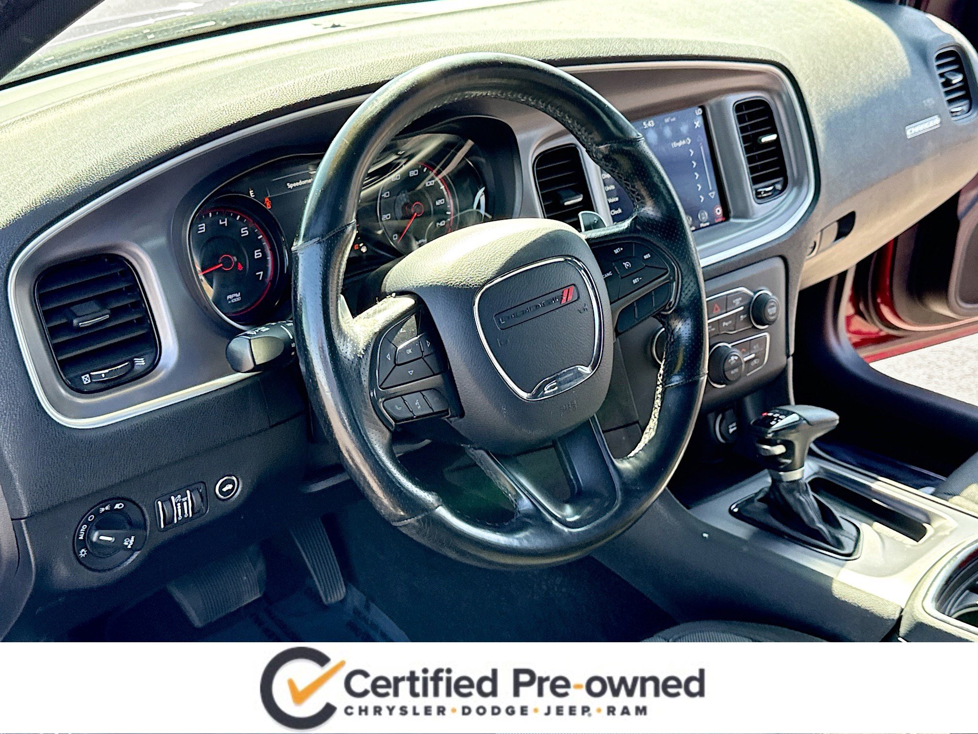 Used 2019 Dodge Charger SXT w/ Blacktop Package AWD/4WD image 4