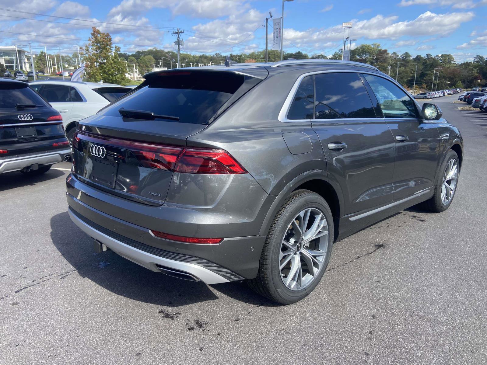 New 2026 Audi Q8 Prestige image 9