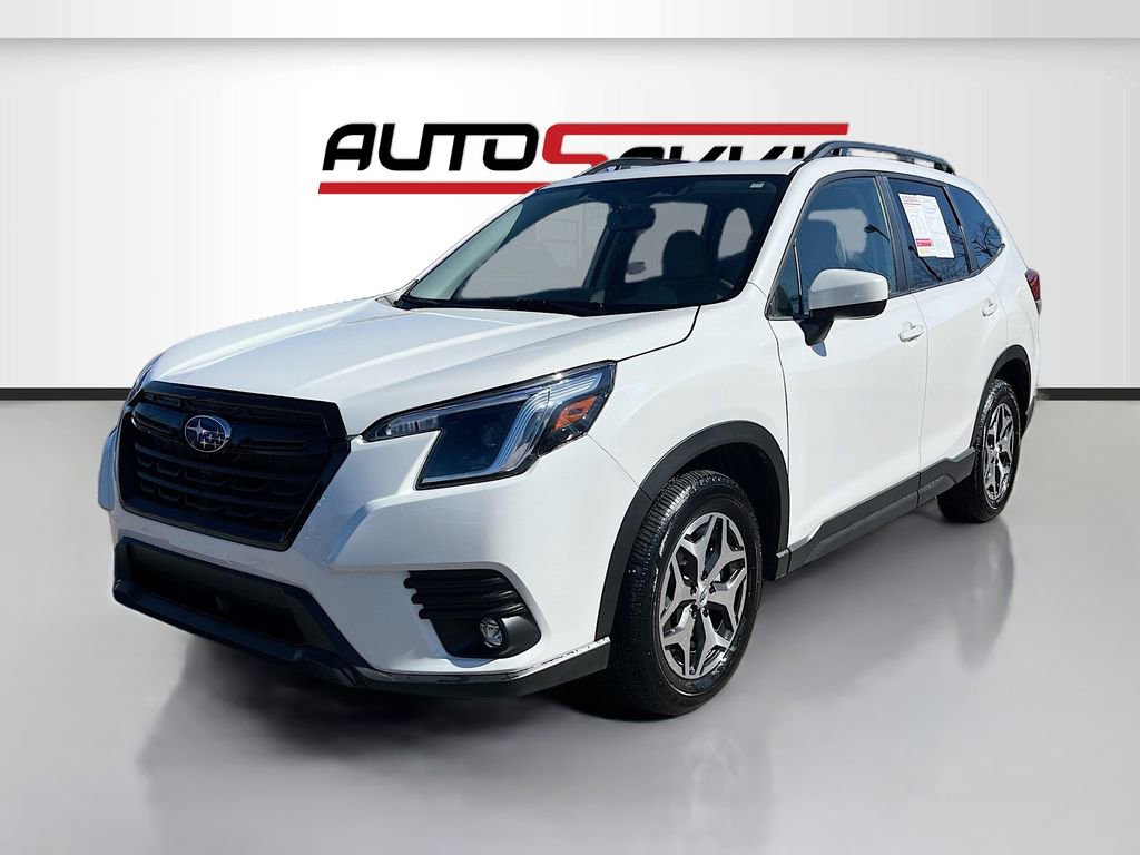 Used 2024 Subaru Forester Premium image 3