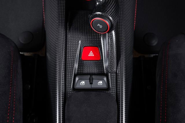 Used 2019 Ferrari 488 Pista Coupe RWD image 55