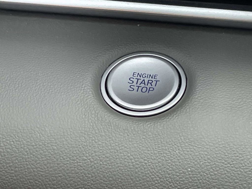 Certified 2025 Hyundai Elantra Sport FWD image 19