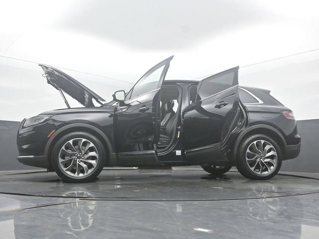 Used 2023 Lincoln Nautilus Reserve AWD/4WD image 61