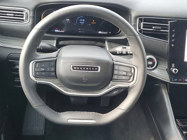 Used 2022 Jeep Wagoneer Series II AWD/4WD image 26