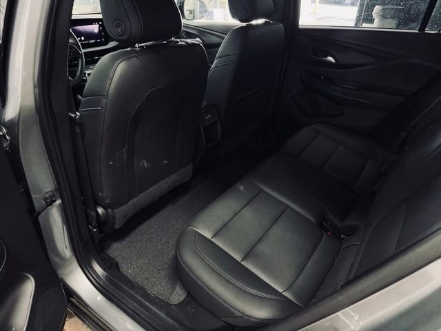 Used 2025 Buick Envista Sport Touring image 19