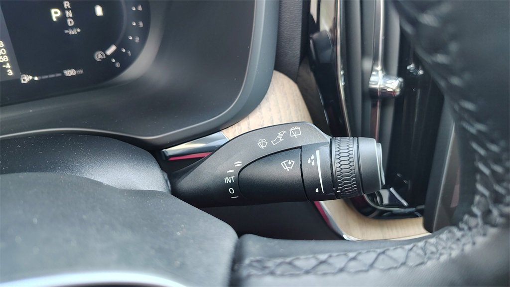 New 2026 Volvo XC60 B5 Plus w/ Climate Package image 16