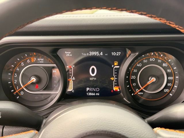 Used 2024 Jeep Gladiator Mojave w/ Technology Group AWD/4WD image 28