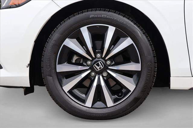 Used 2024 Honda Civic EX-L image 9