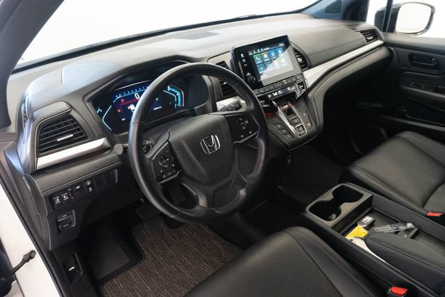 Certified 2023 Honda Odyssey Sport image 3