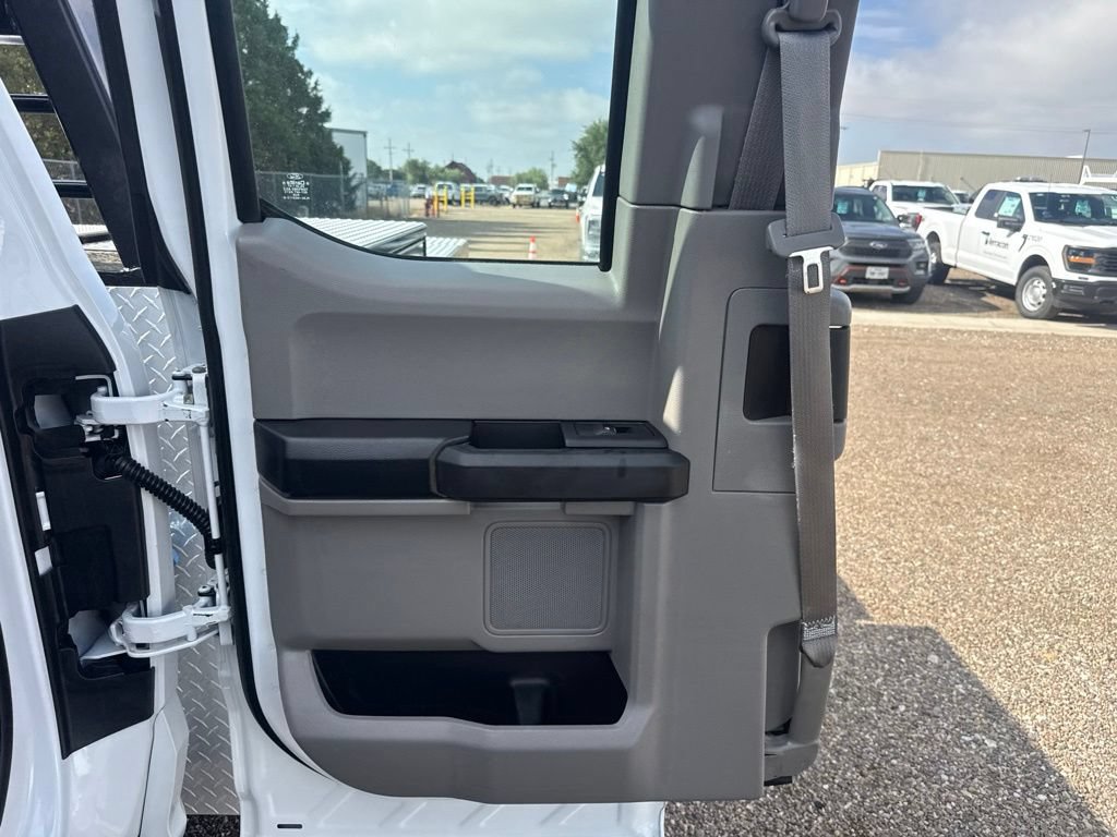 Used 2019 Ford F550 4x4 SuperCab Super Duty image 32
