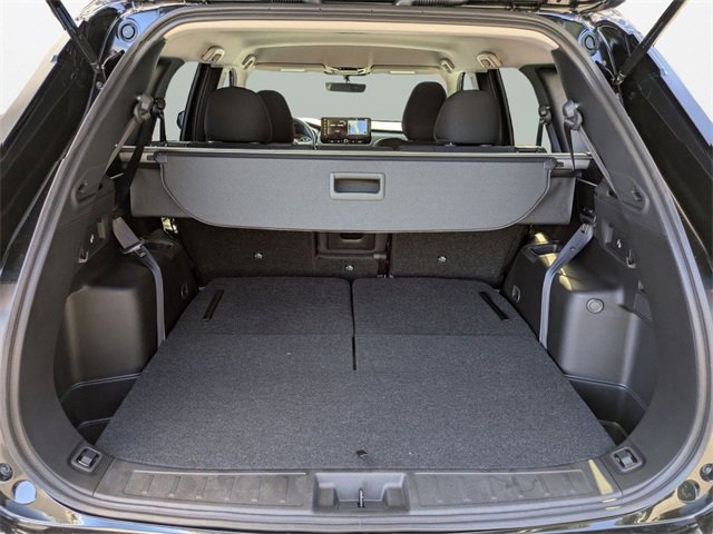 New 2025 Mitsubishi Outlander ES image 18