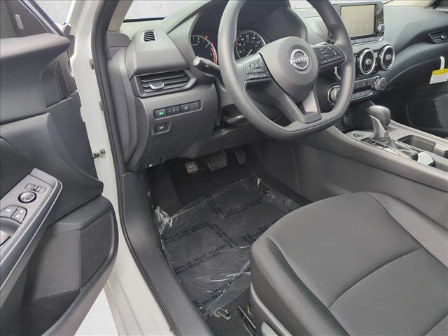 New 2025 Nissan Sentra S w/ Lighting Package image 4
