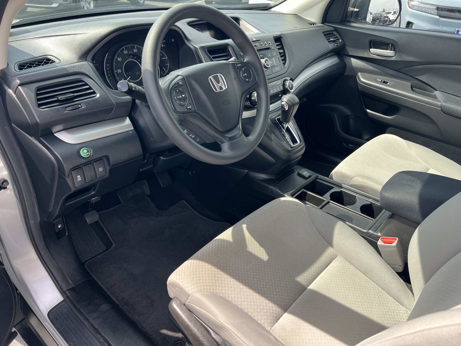 Used 2016 Honda CR-V LX image 5