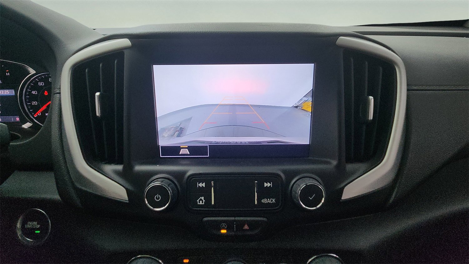 Used 2023 GMC Terrain SLT image 19