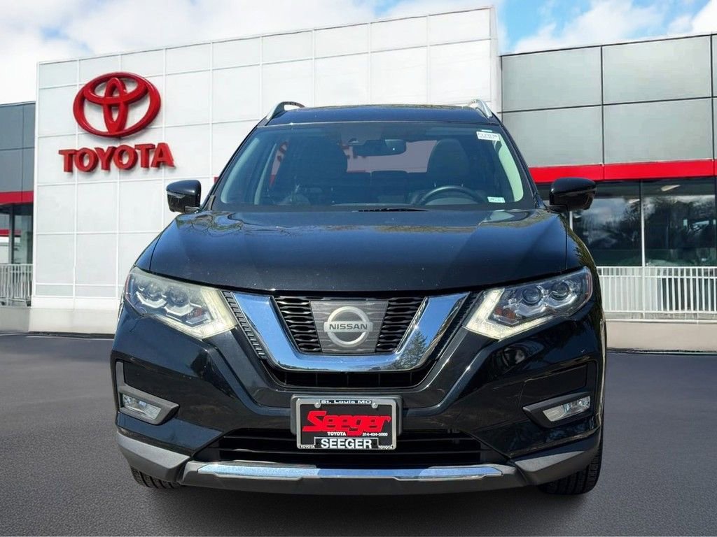 Used 2017 Nissan Rogue SL w/ SL Premium Package image 10