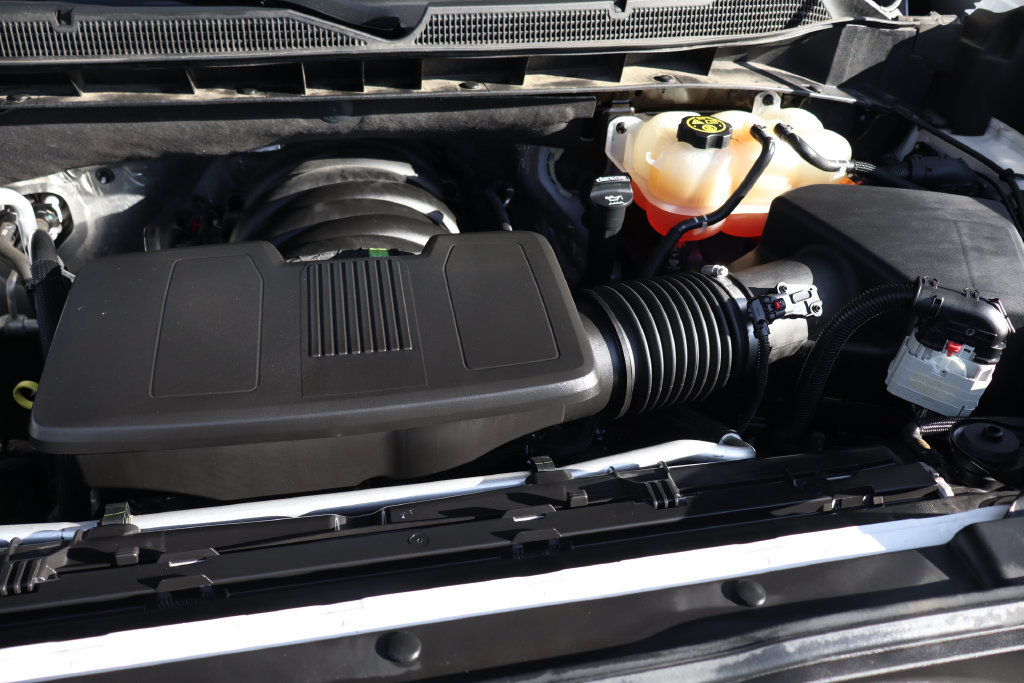Used 2022 Chevrolet Silverado 1500 LT Trail Boss w/ LPO, Dark Essentials Package AWD/4WD image 15