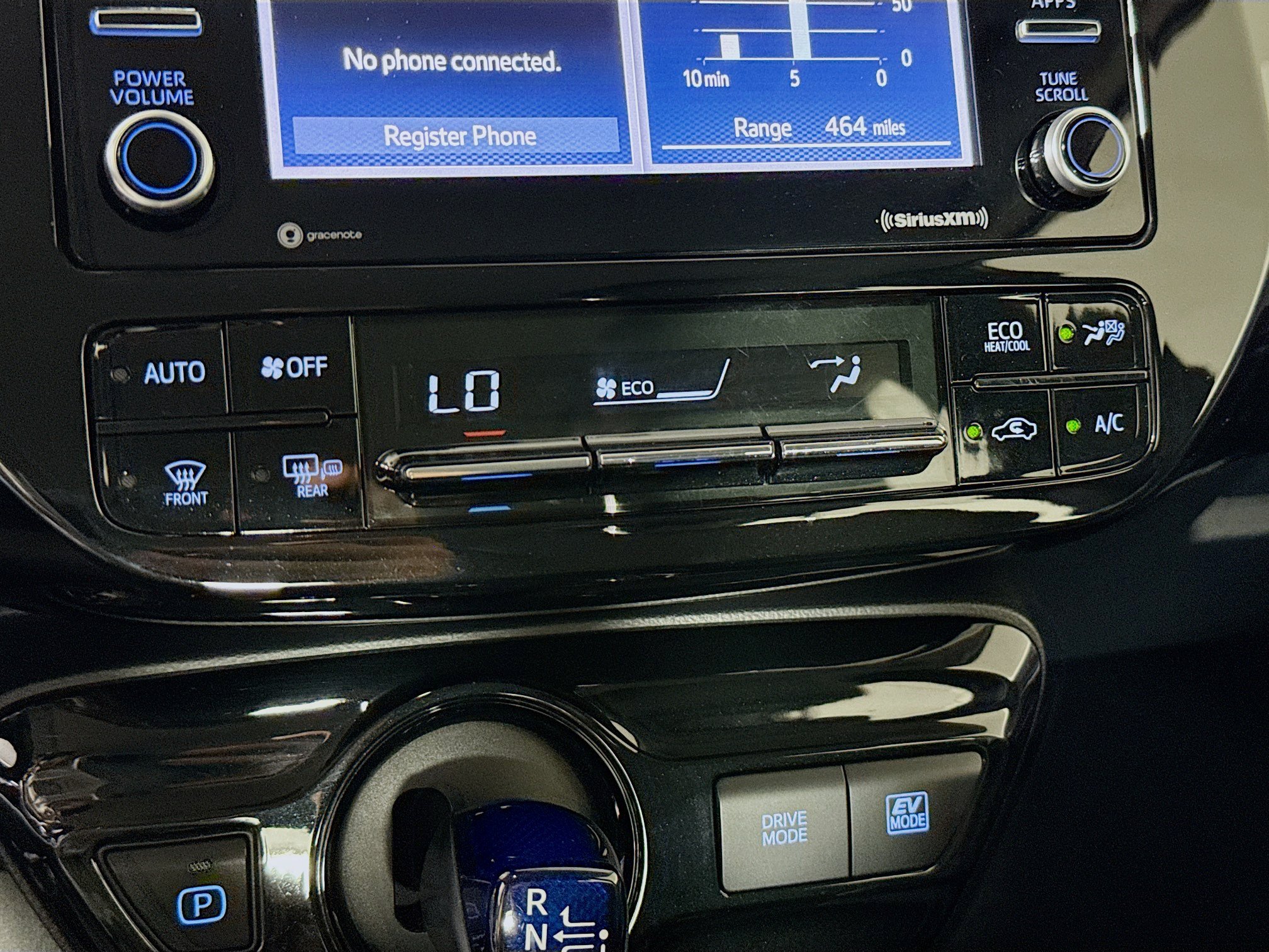 Used 2022 Toyota Prius XLE FWD image 17