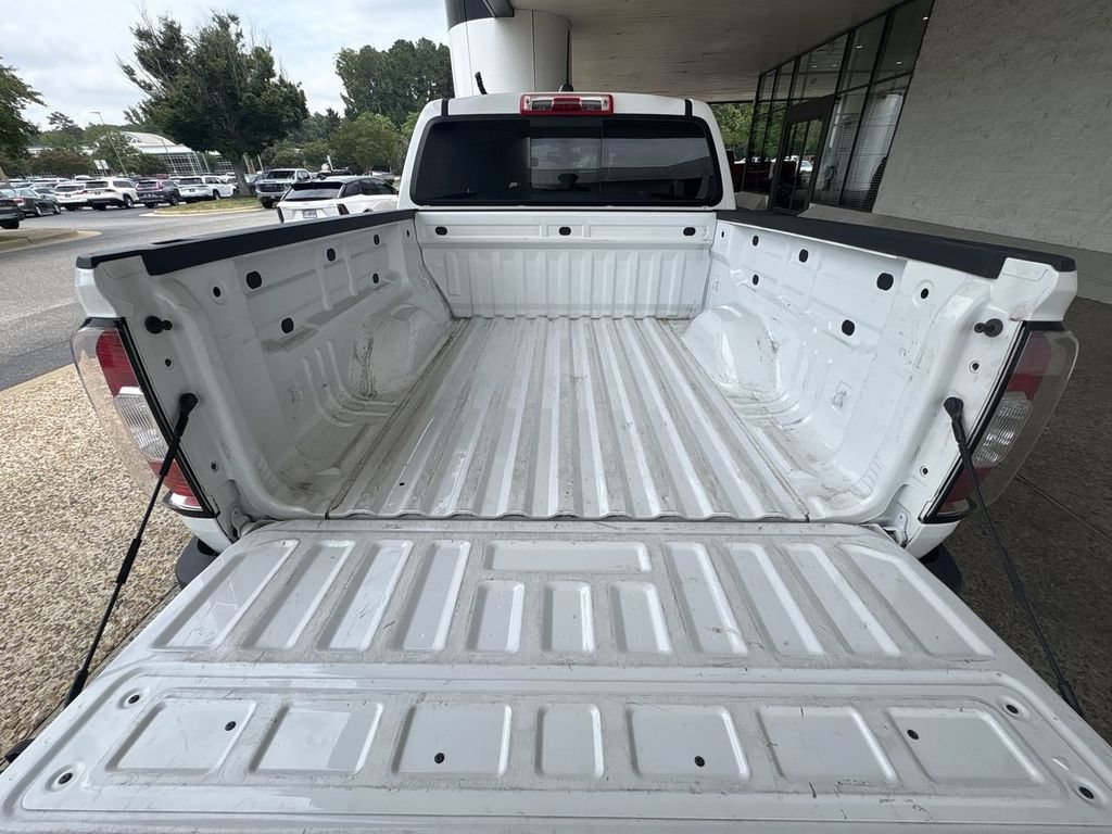 Certified 2022 GMC Canyon AT4 w/ Trailering Package AWD/4WD image 26