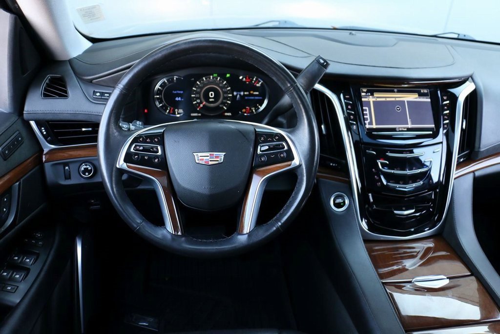 Used 2020 Cadillac Escalade ESV Premium Luxury image 33