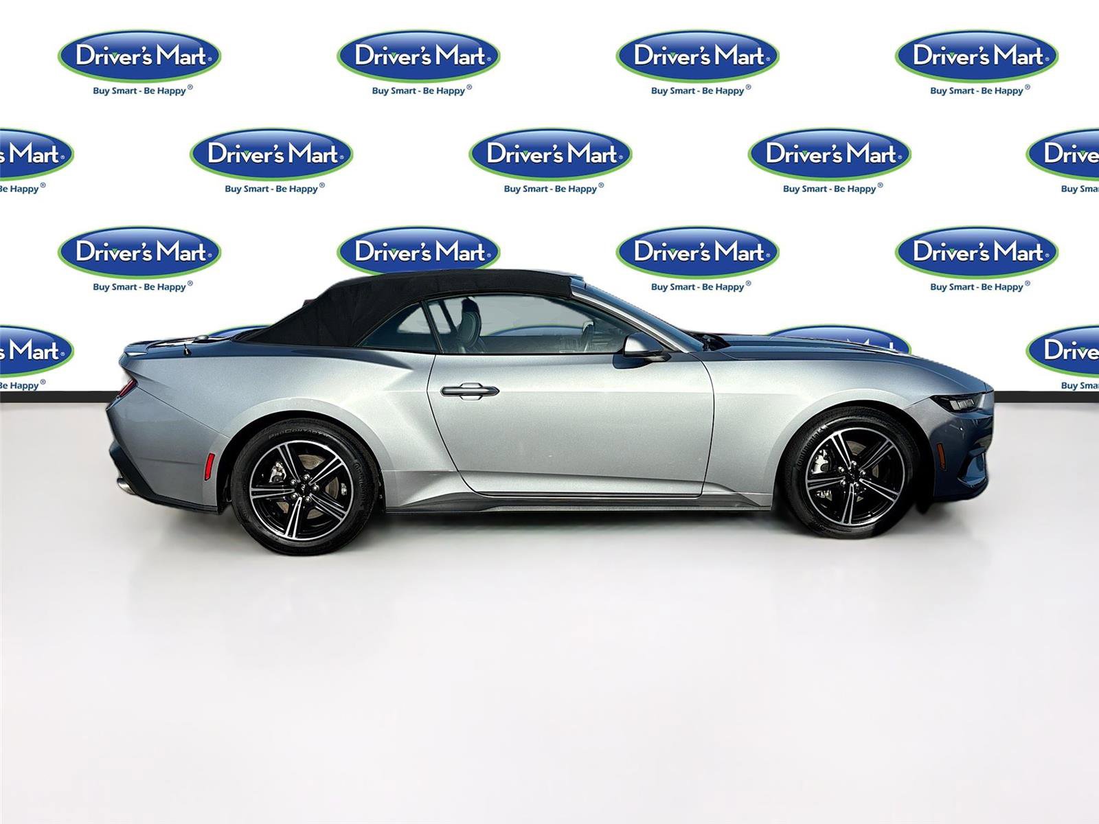 Used 2025 Ford Mustang Premium image 8