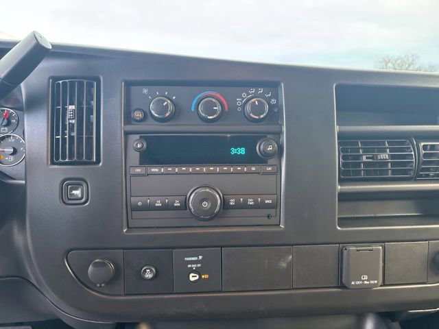 New 2026 GMC Savana 3500 Extended RWD image 16