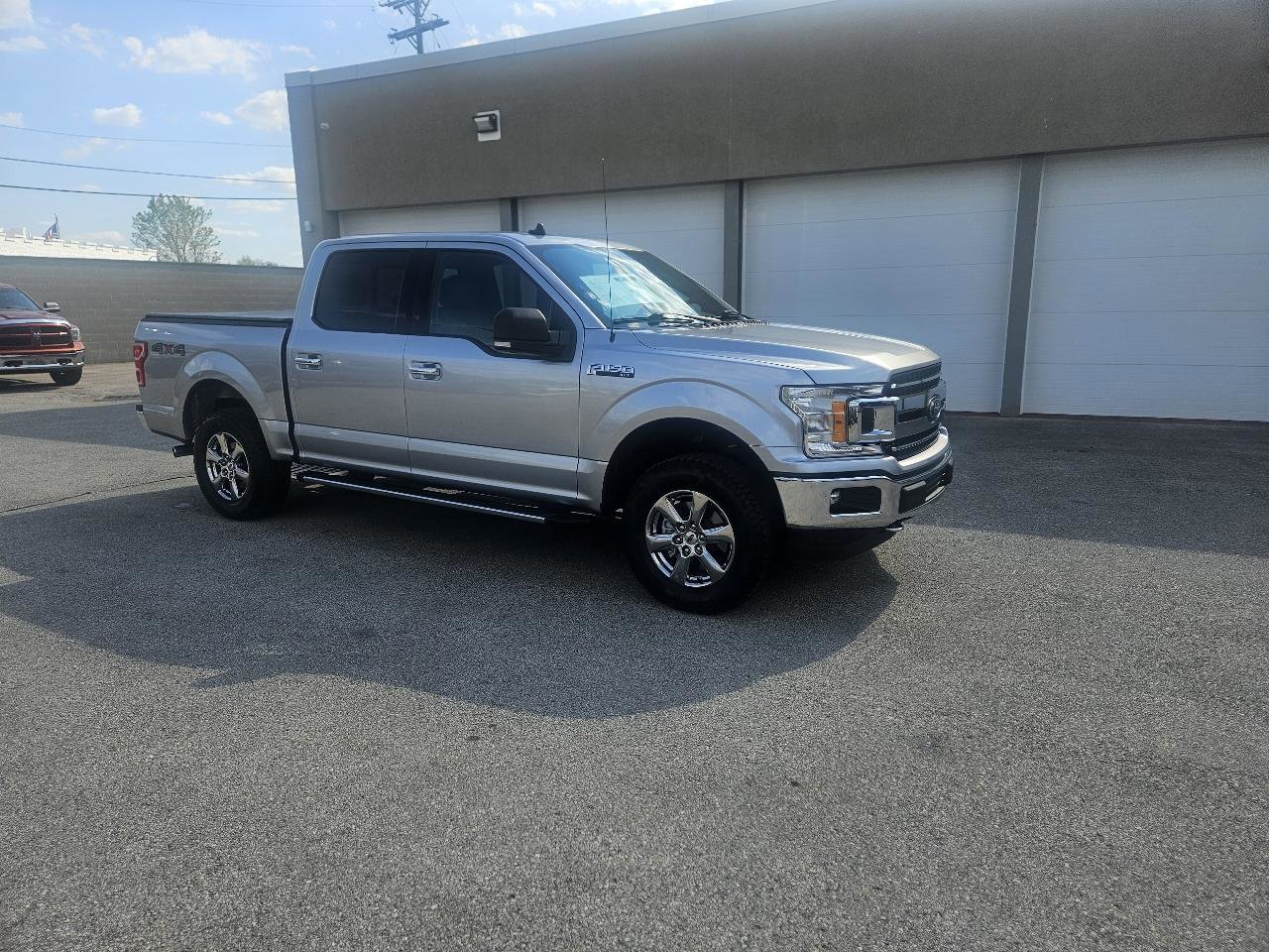 Used 2020 Ford F150 XLT w/ Equipment Group 302A Luxury AWD/4WD image 4