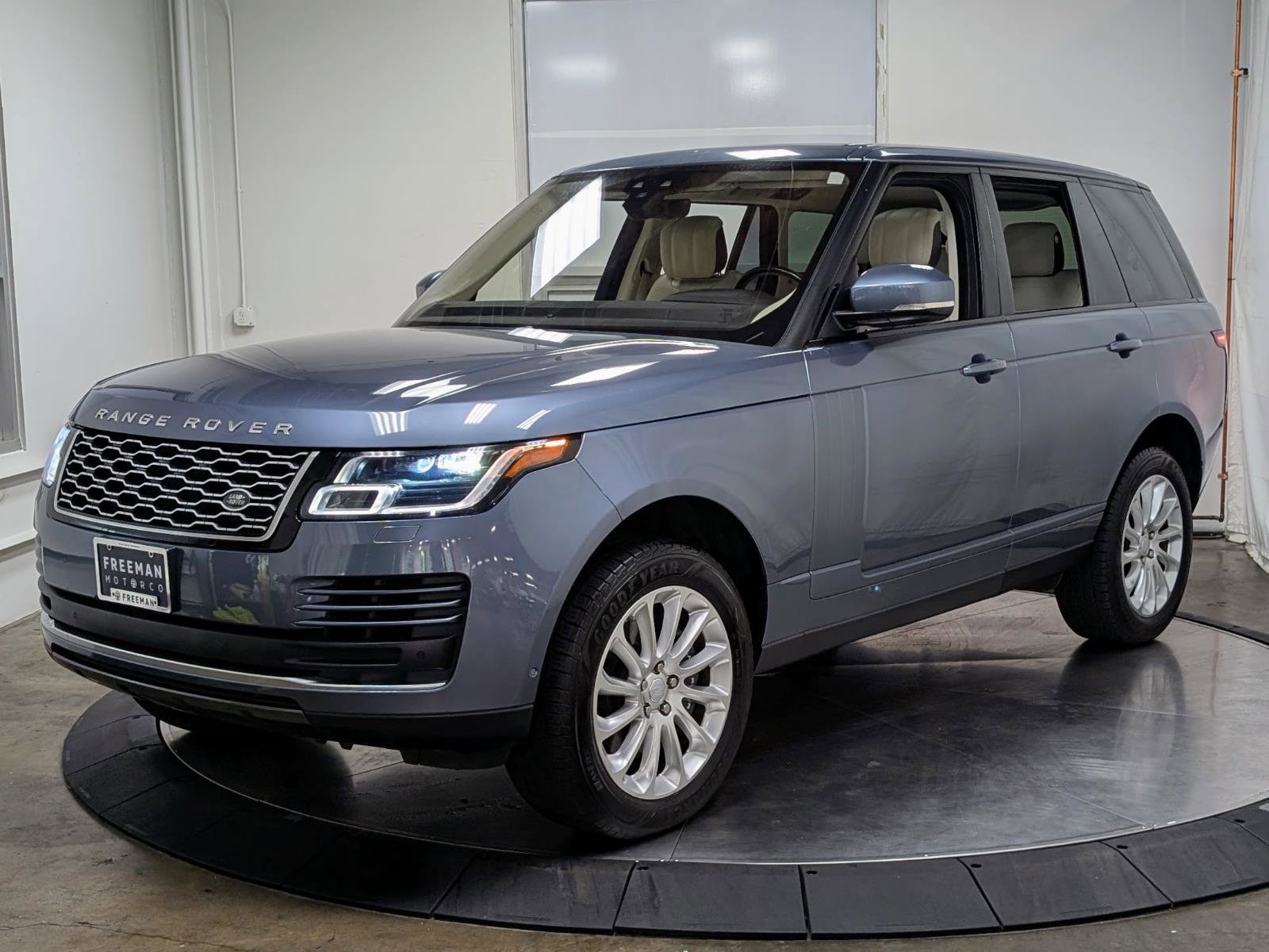 Used 2019 Land Rover Range Rover HSE AWD/4WD image 4