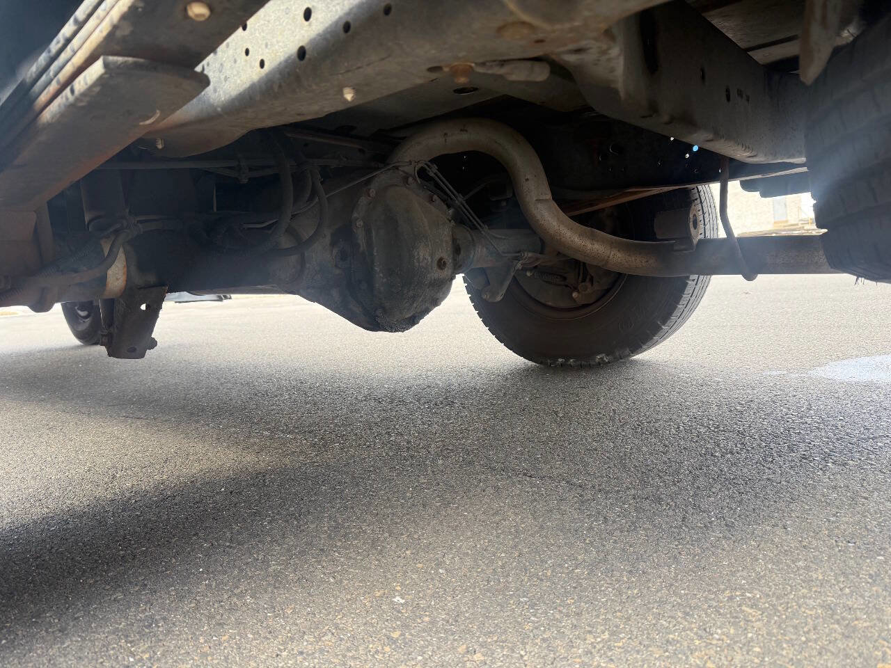 Used 2014 Ford E-350 and Econoline 350 Extended Super Duty w/ Power Group image 35