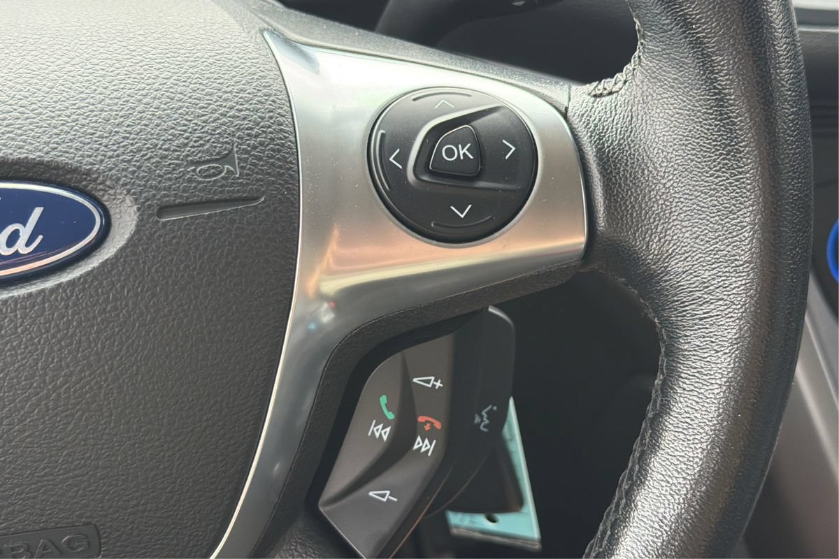 Used 2018 Ford C-MAX SE w/ Equipment Group 201A FWD image 32