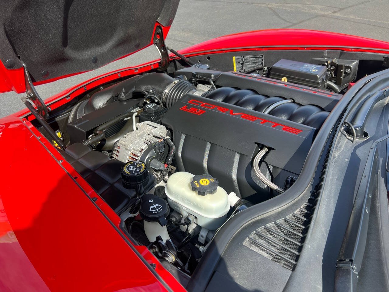 Used 2010 Chevrolet Corvette Convertible w/ Preferred Equipment Group RWD image 16