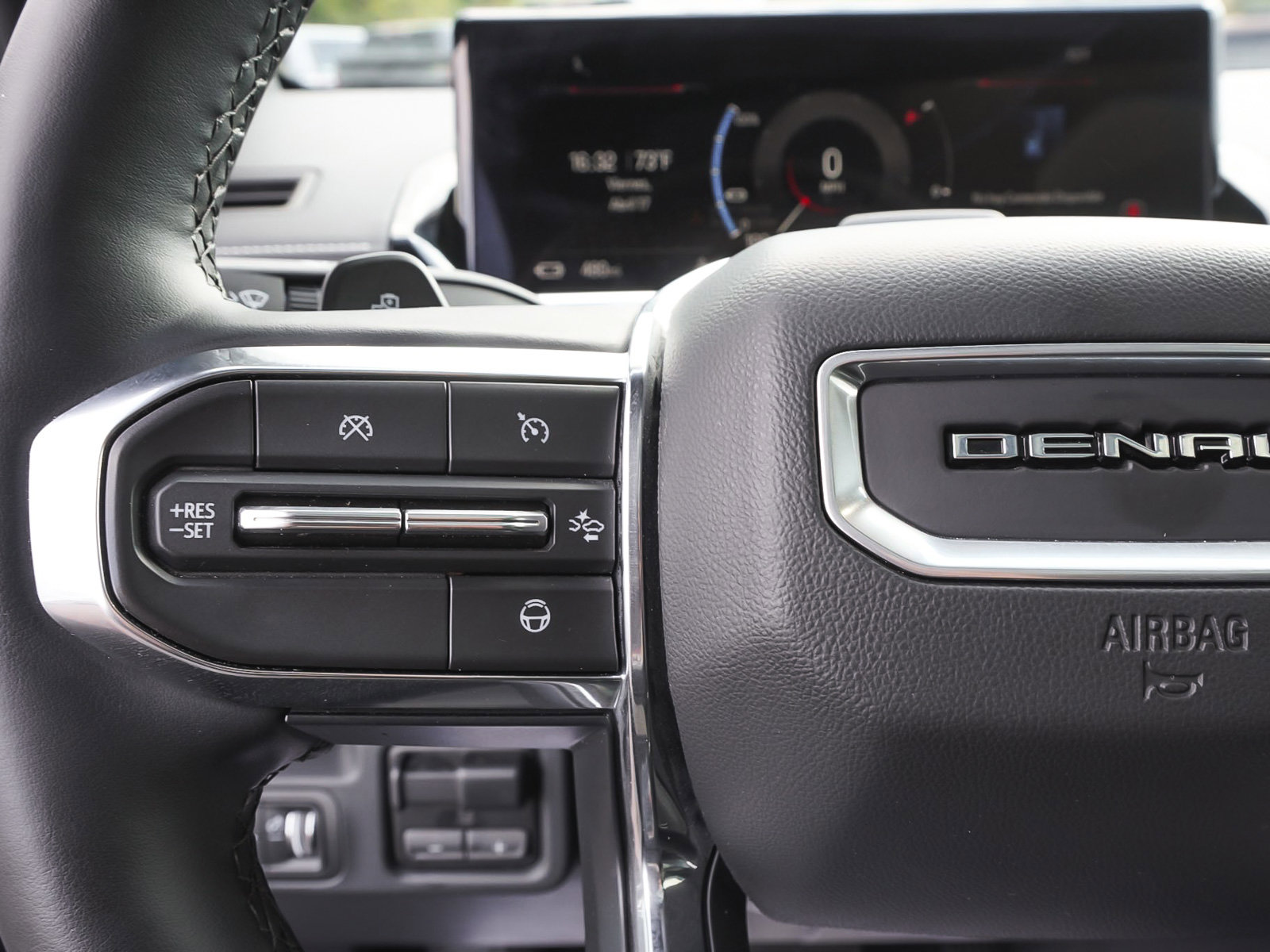 Used 2024 GMC Sierra EV Denali image 18