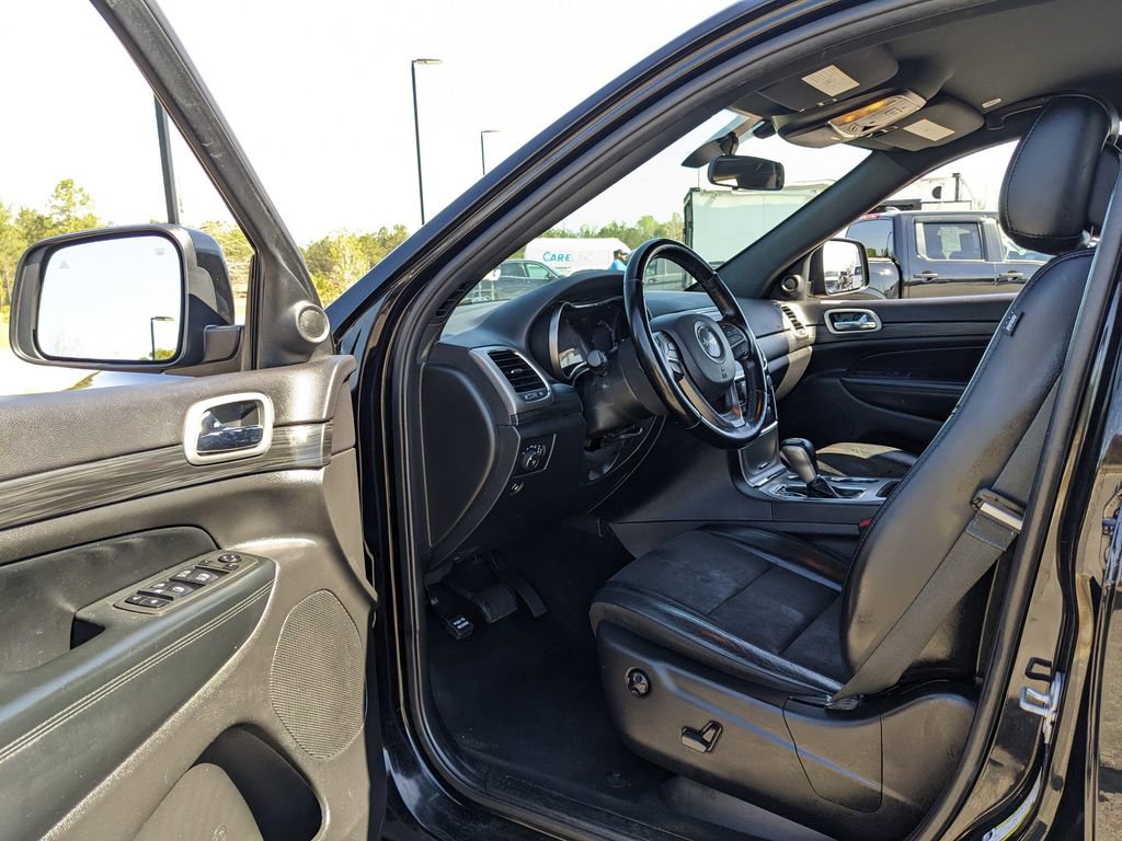 Used 2021 Jeep Grand Cherokee Laredo X image 35