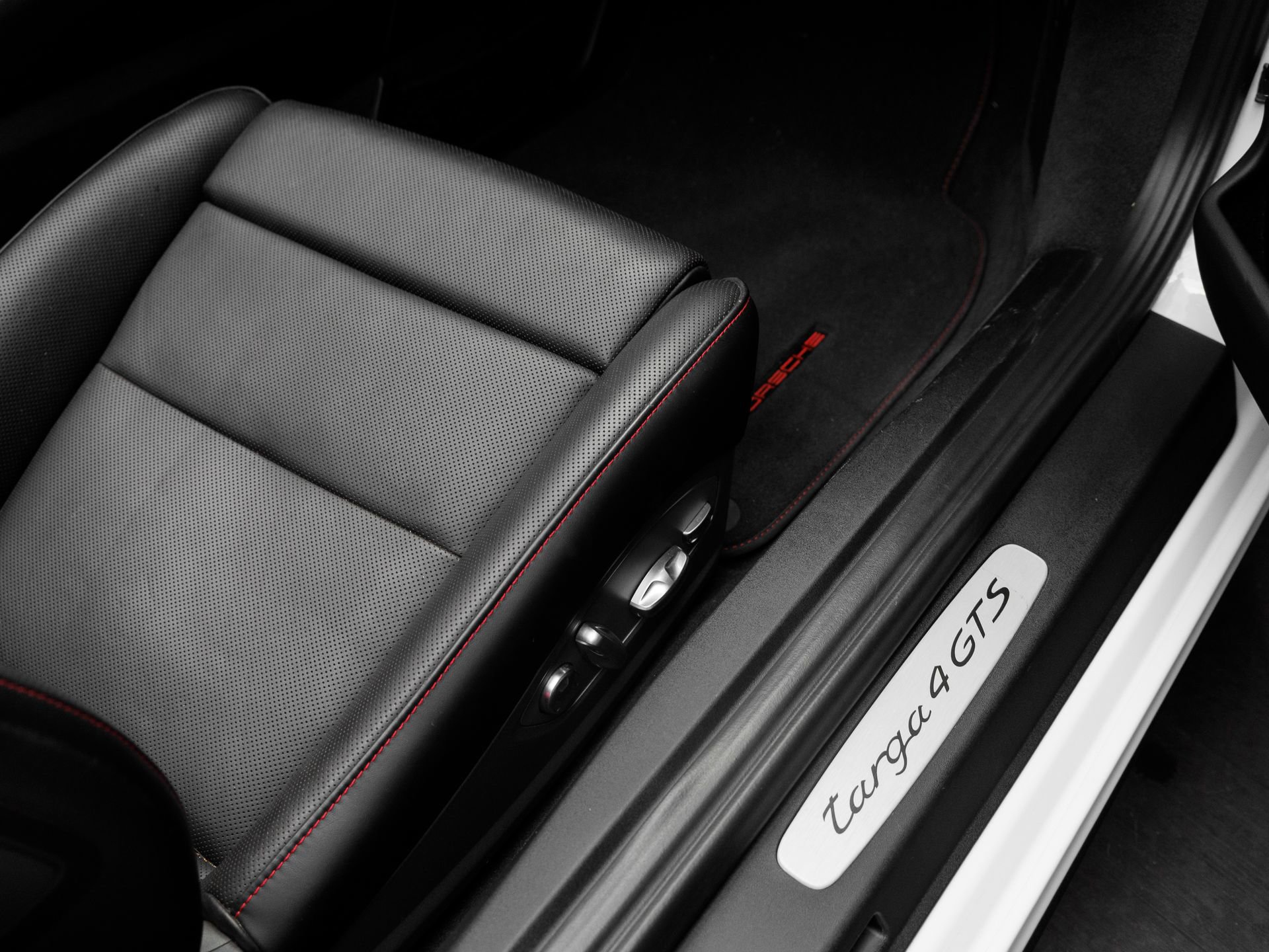 Certified 2019 Porsche 911 Targa 4 GTS image 41