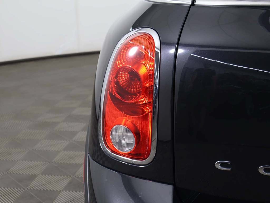 Used 2016 MINI Cooper Countryman FWD image 13